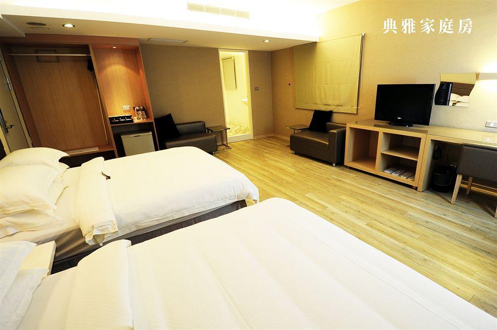 The Riverside Hotel Esthetics Kaohsiung Exterior photo