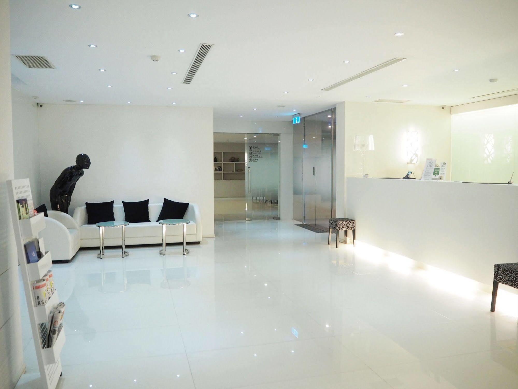 The Riverside Hotel Esthetics Kaohsiung Exterior photo